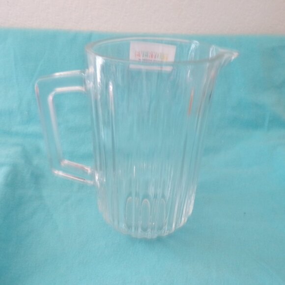 Martha Stewart Everyday Glass Pitcher Clear Ribbed Heavy Handled Spout New - Picture 4 of 4